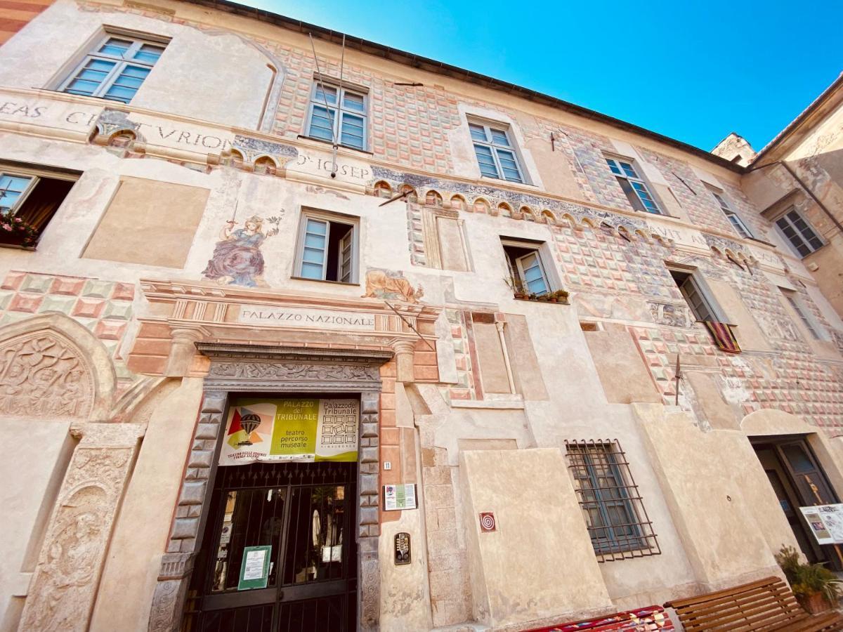Vivi La Mia Liguria - Casa D'Arte E Vacanze - Big Apartment With Free Parking Finale Ligure Luaran gambar